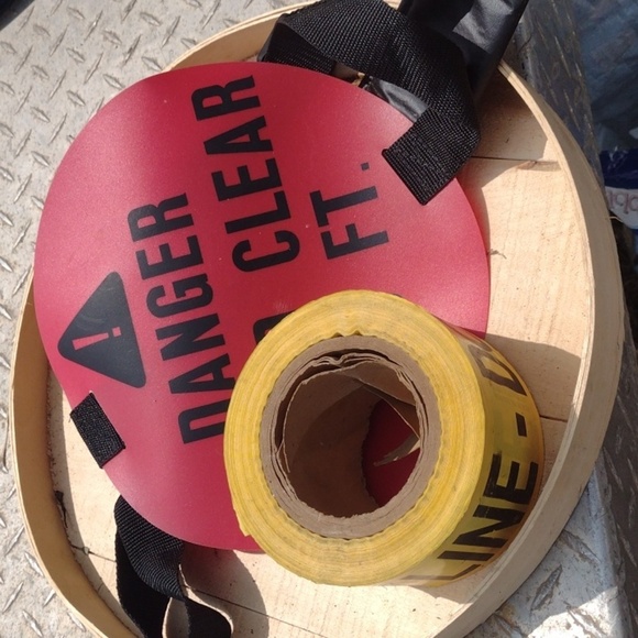 😃Yellow Caution Tape&sign - Picture 1 of 3